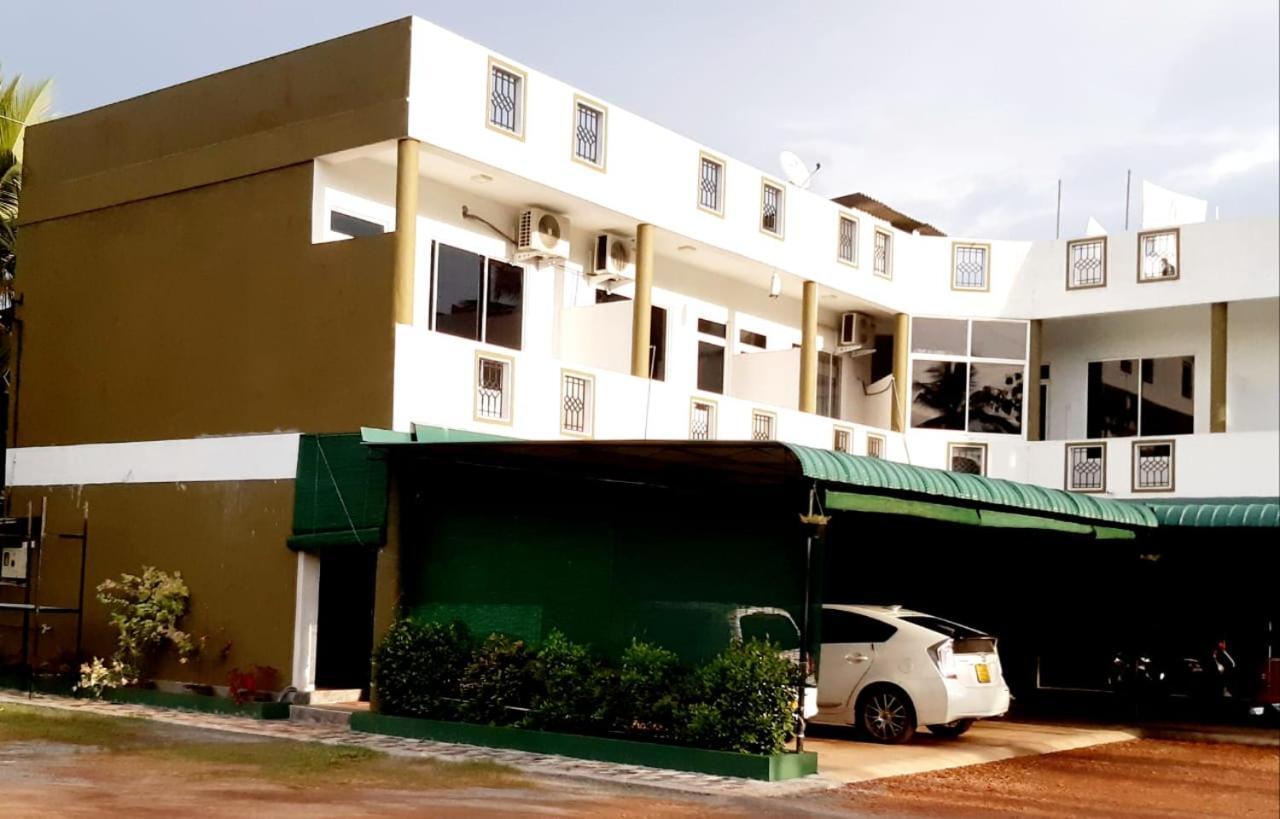 Kanora Lake Resort Maharagama Exterior foto